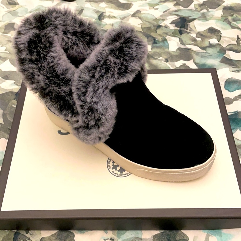 J/Slides Sean Faux Fut Trim Booties
